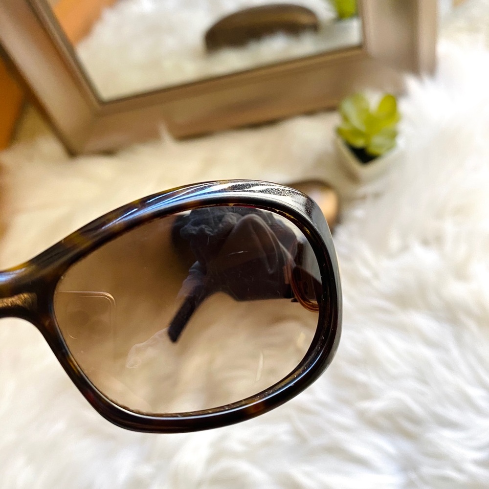 Authentic Gucci designer sunglasses - Picture 9 of 9